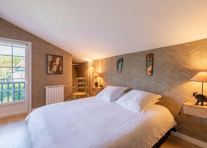 Дом отдыха Magnifique Maison Basque Avec Piscine 8 Pers-