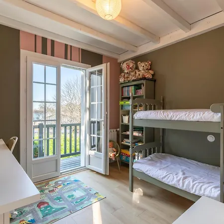 Dom wakacyjny Magnifique Maison Basque Avec Piscine 8 Pers- *