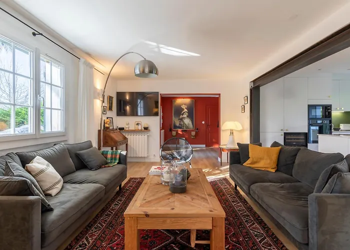 Magnifique Maison Basque Avec Piscine 8 Pers- * Biarritz