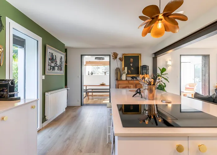 Magnifique Maison Basque Avec Piscine 8 Pers- Holiday home Biarritz