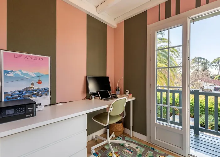 Holiday home Magnifique Maison Basque Avec Piscine 8 Pers- Biarritz